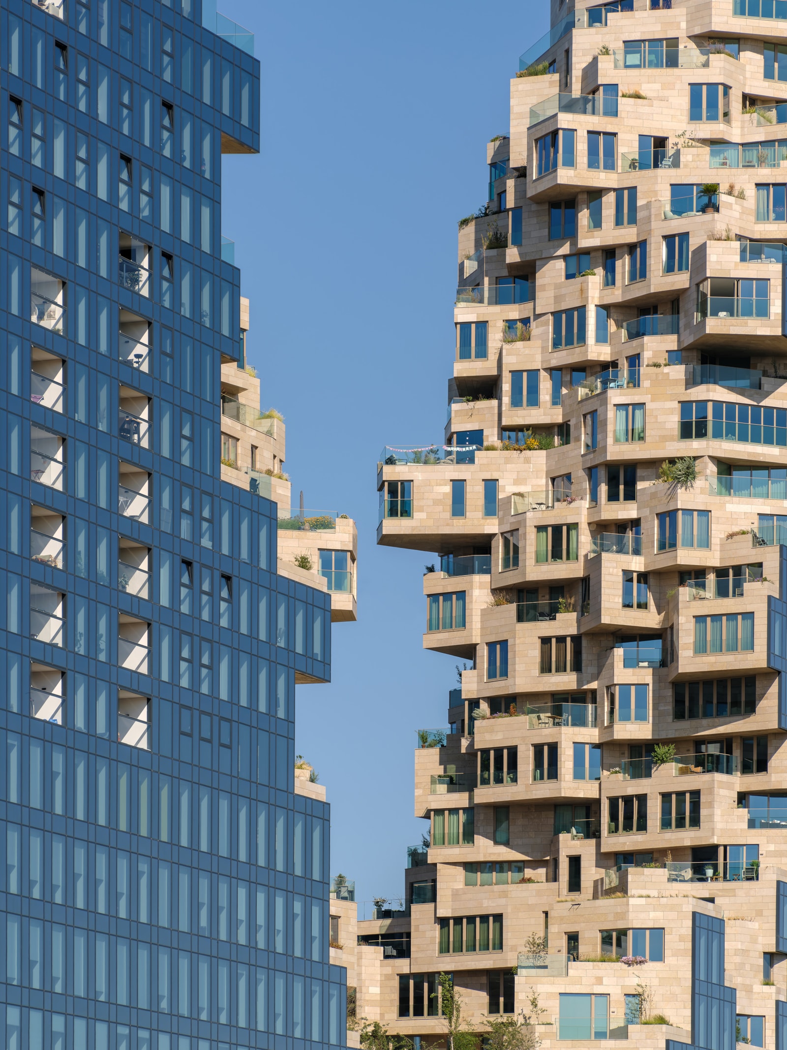 https://mvrdv.com/media/uploads/MVRDV%20Valley%2018%20%C2%A9%20Ossip%20van%20Duivenbode(1).jpg?width=1600